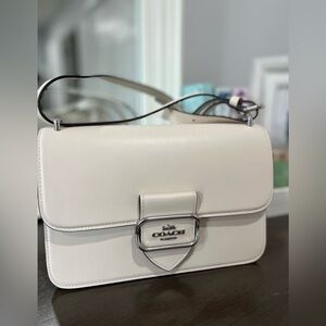 Perfect condition coach leather bag.